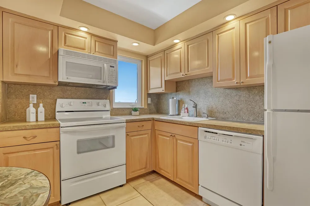 3221 S OCEAN BOULEVARD #302 Highland Beach, FL 33487