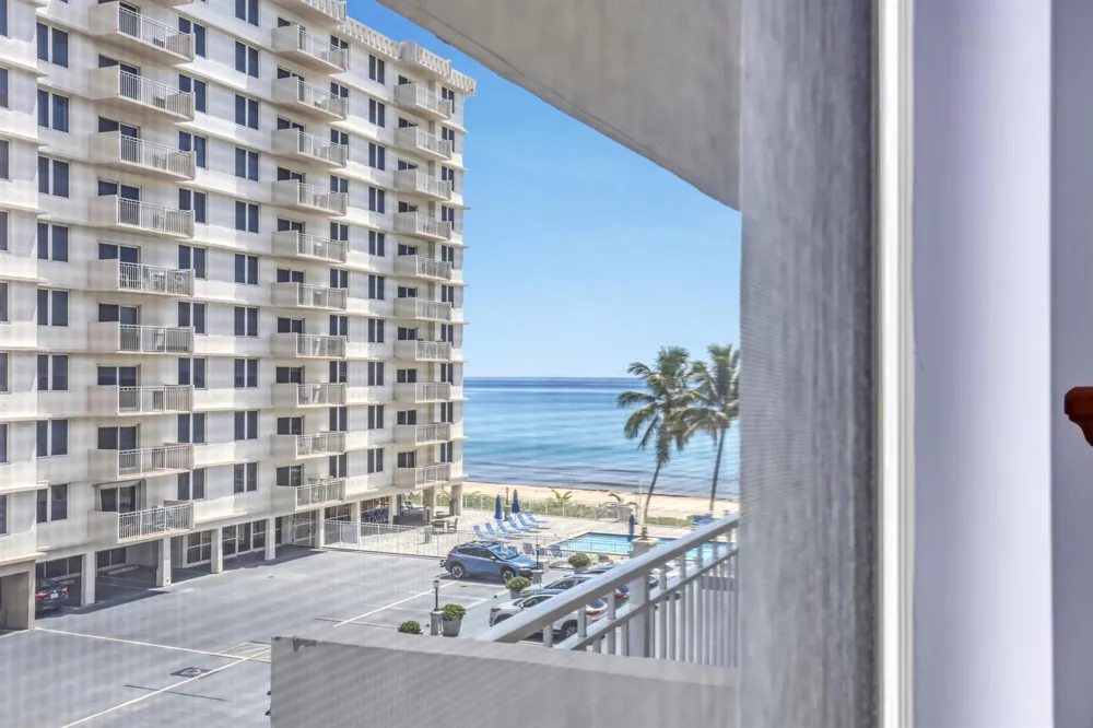 3221 S OCEAN BOULEVARD #302 Highland Beach, FL 33487