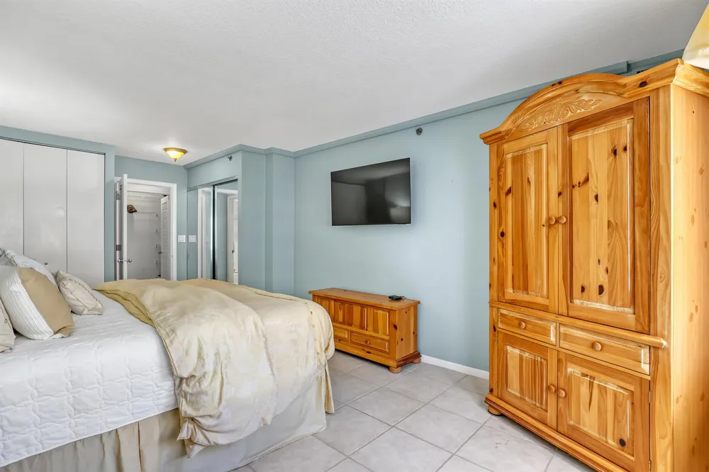 3221 S OCEAN BOULEVARD #302 Highland Beach, FL 33487