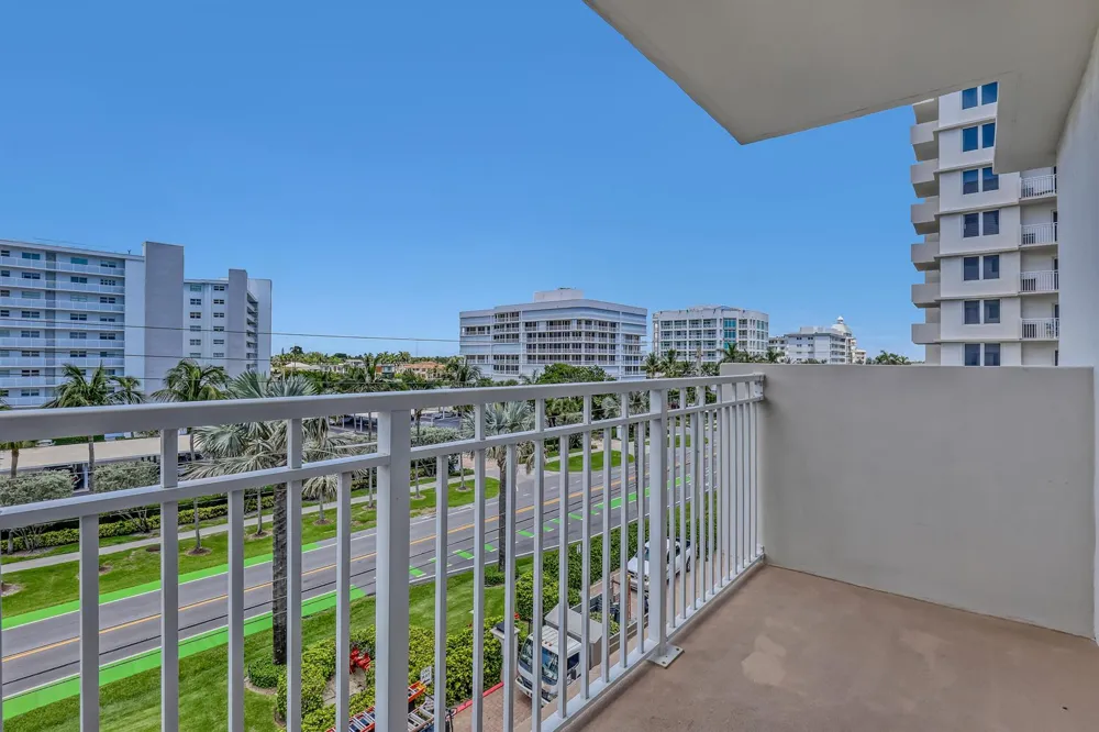 3221 S OCEAN BOULEVARD #302 Highland Beach, FL 33487