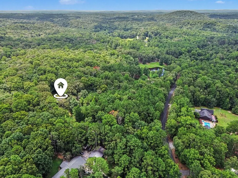 25 Woodall Rd Se White, GA 30184