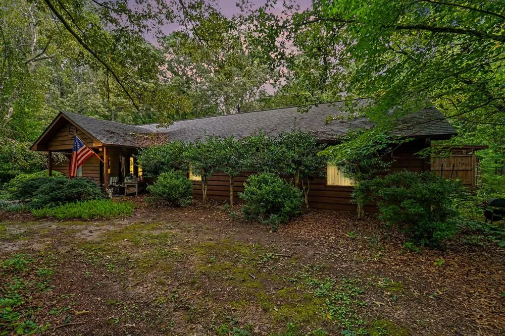 25 Woodall Rd Se White, GA 30184