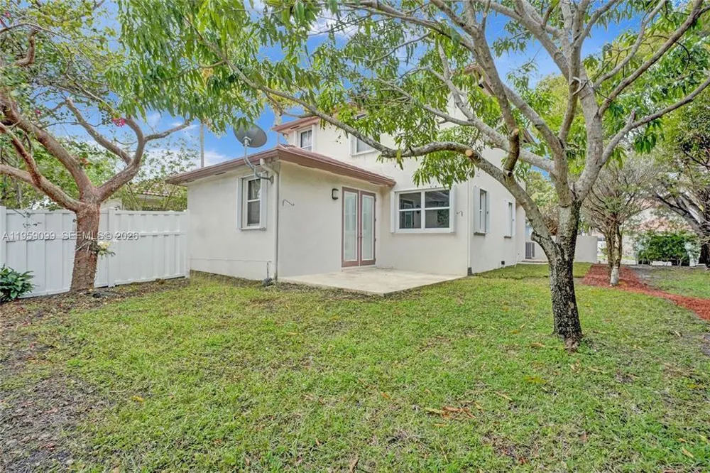 218 NW 75th Terrace Plantation, FL 33317