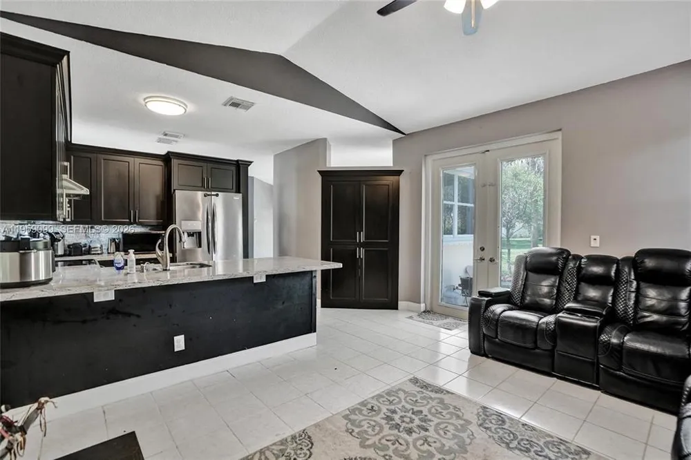 218 NW 75th Terrace Plantation, FL 33317