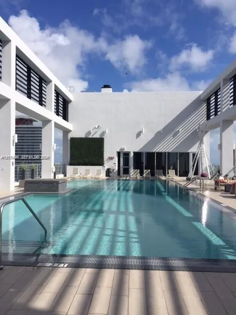 151 SE 1st St #3509 Miami, FL 33131