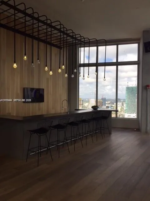 151 SE 1st St #3509 Miami, FL 33131