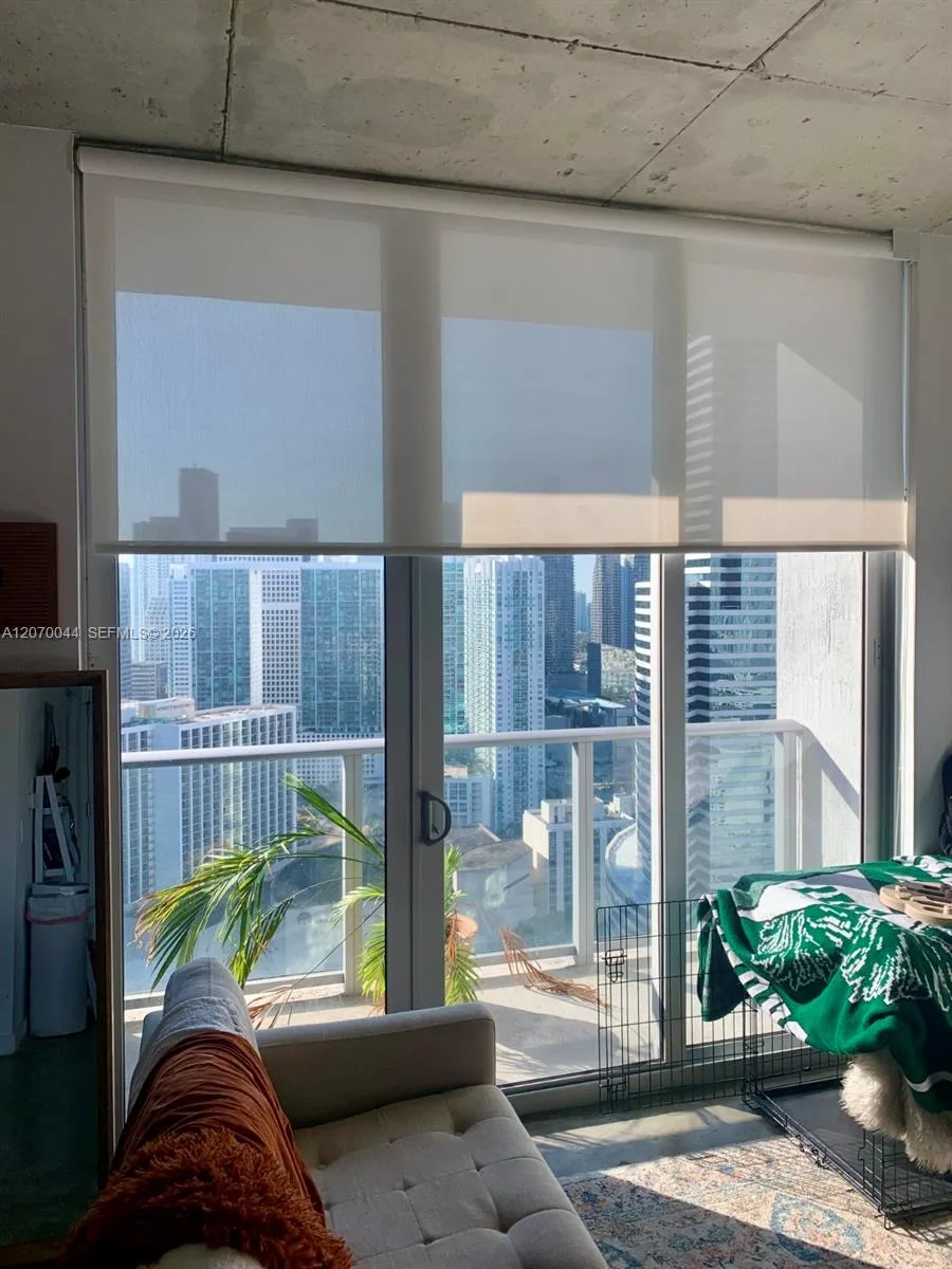151 SE 1st St #3509 Miami, FL 33131