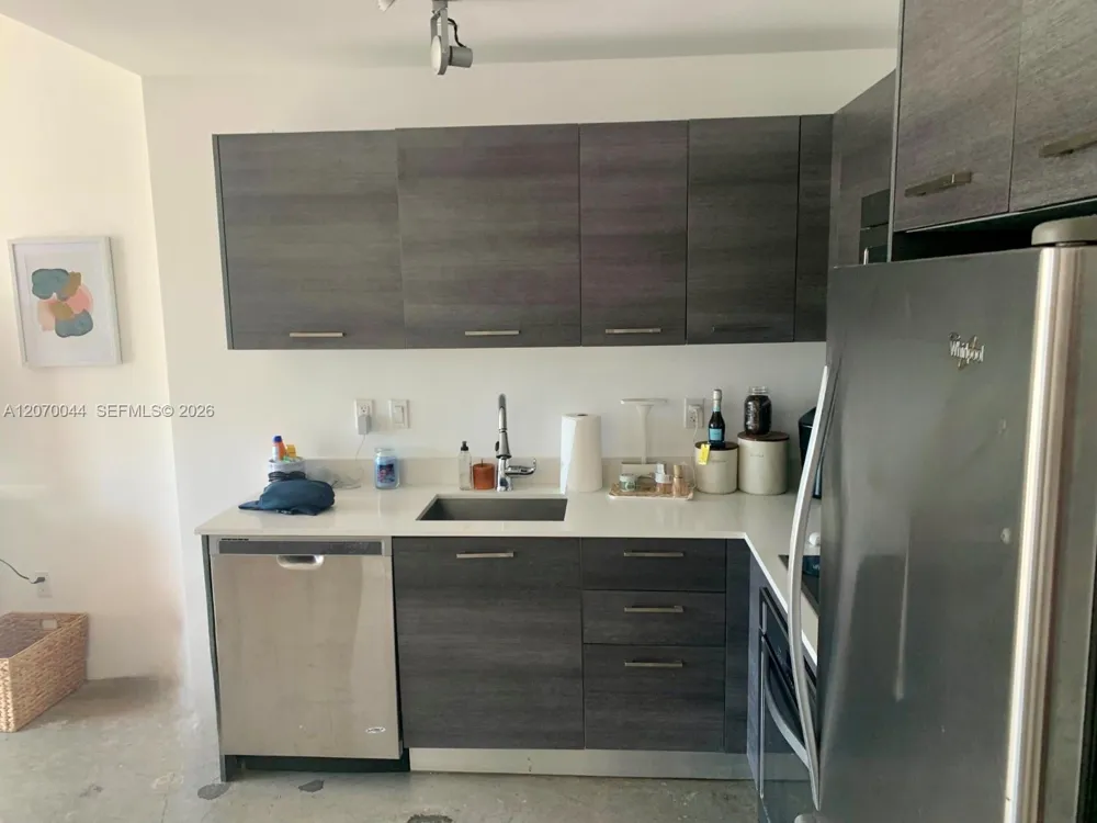 151 SE 1st St #3509 Miami, FL 33131