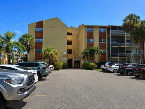 3700 NW 21st St #206