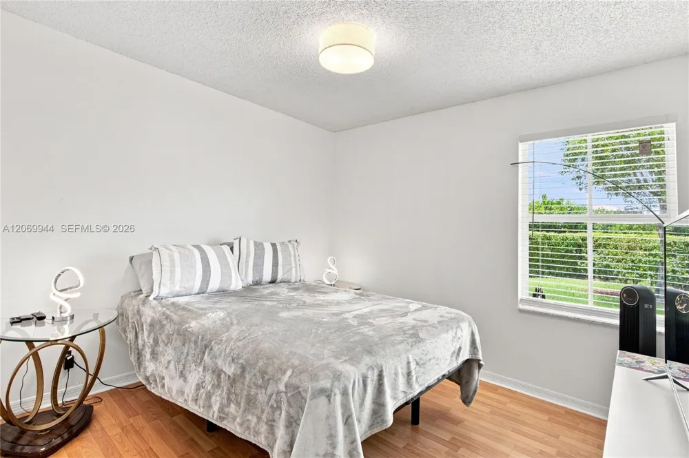 1625 Orion Ln Weston, FL 33327