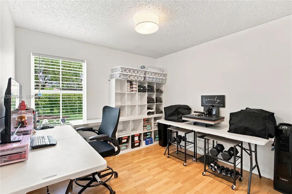 1625 Orion Ln Weston, FL 33327