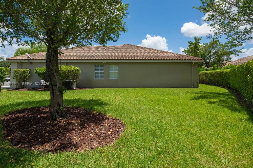 1625 Orion Ln Weston, FL 33327