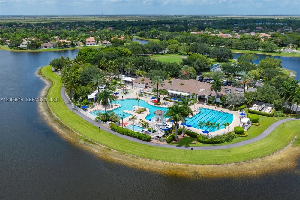 1625 Orion Ln Weston, FL 33327