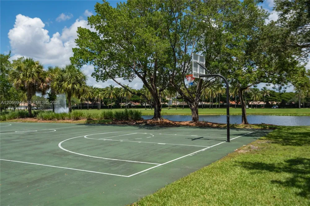 1625 Orion Ln Weston, FL 33327