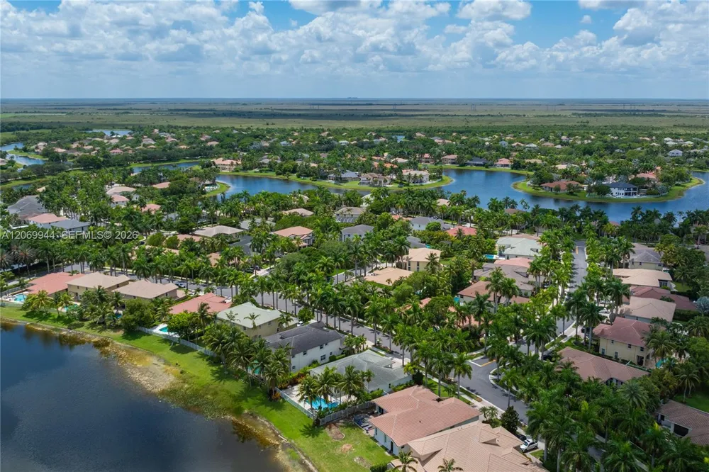 1625 Orion Ln Weston, FL 33327