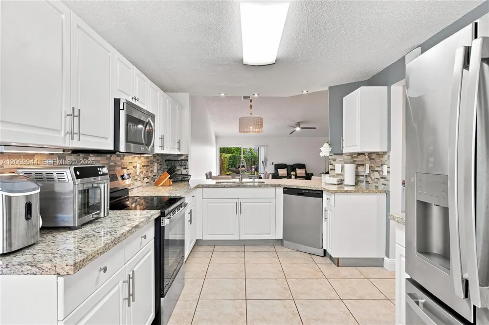 1625 Orion Ln Weston, FL 33327