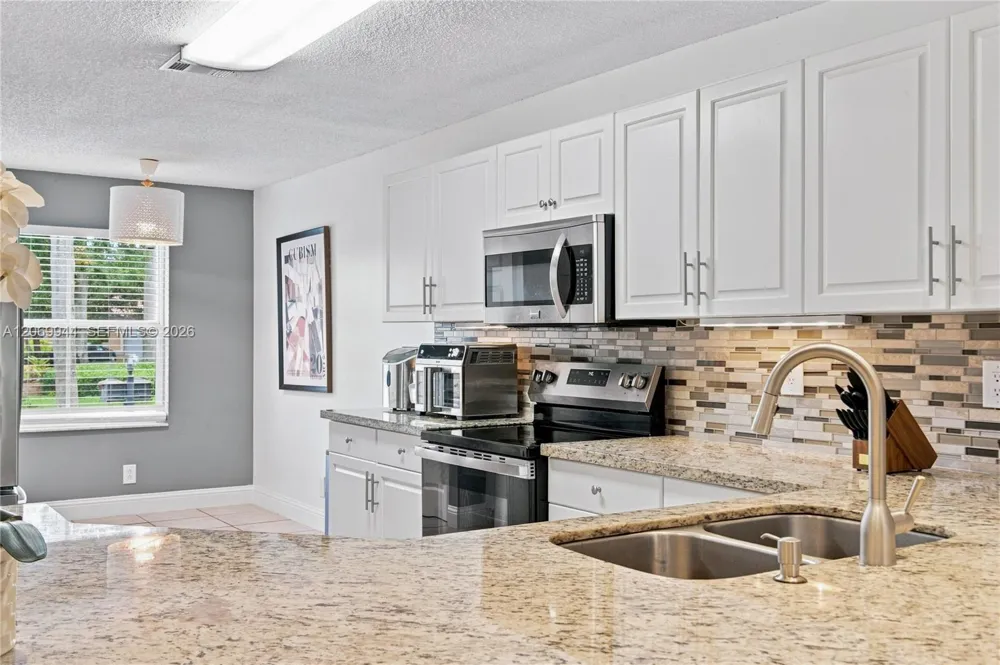 1625 Orion Ln Weston, FL 33327