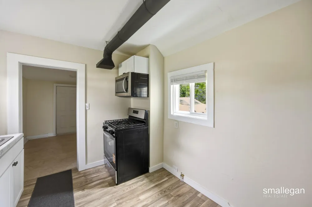 1316 Sanford Street Muskegon City, MI 49441