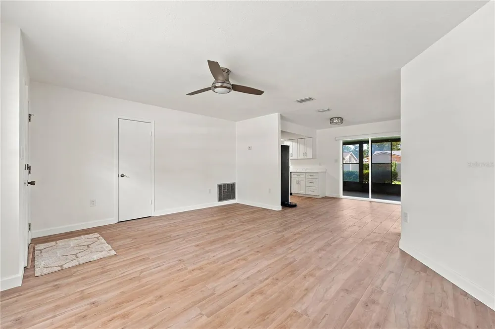 2855 DUEBY STREET Sarasota, FL 34231