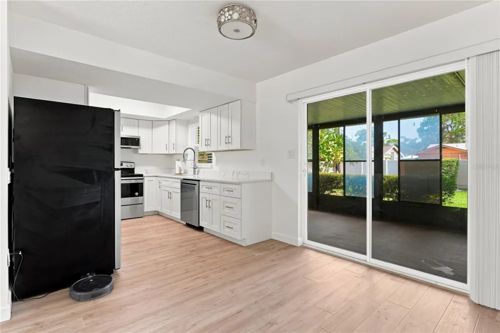 2855 DUEBY STREET Sarasota, FL 34231