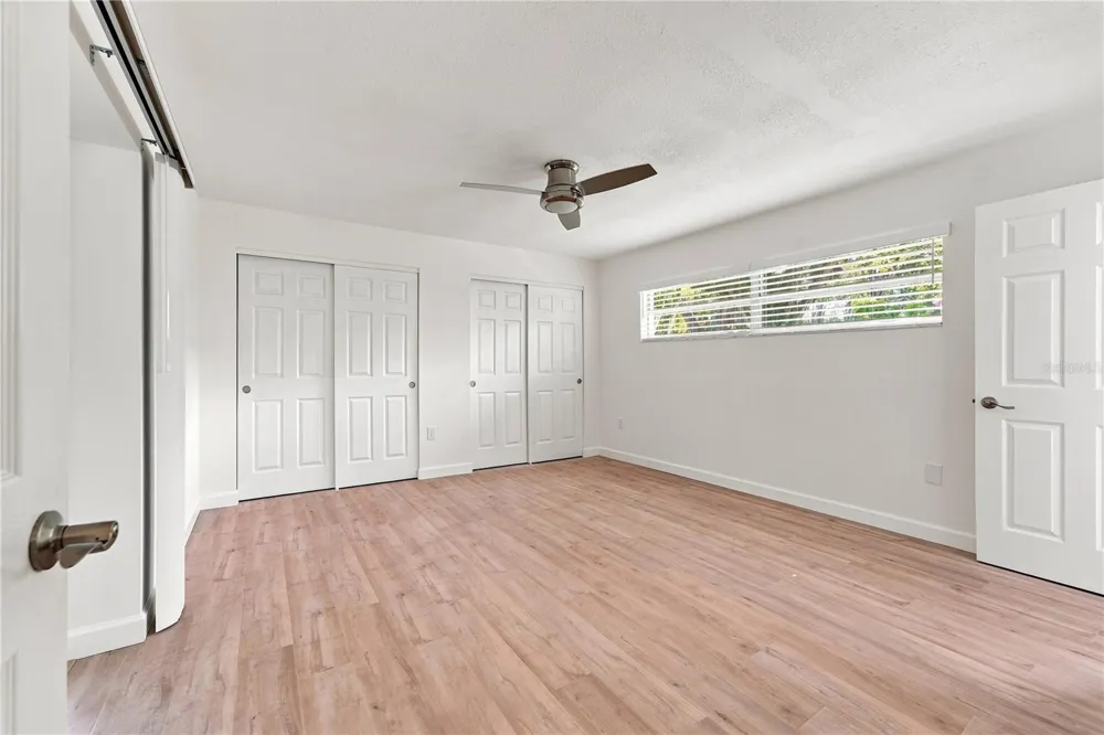 2855 DUEBY STREET Sarasota, FL 34231
