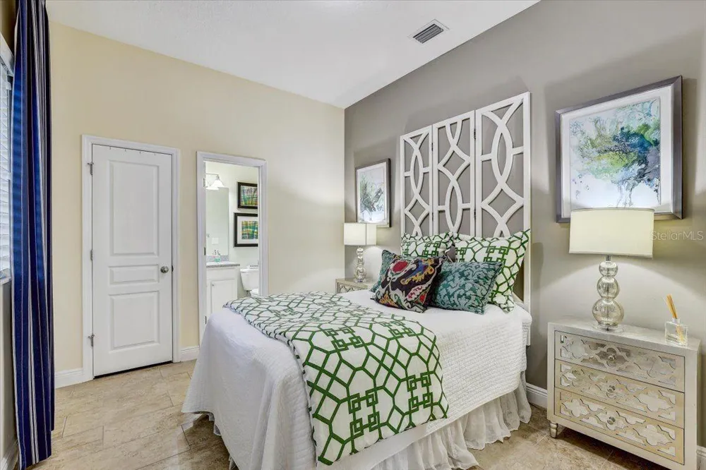 7209 MEETING HOUSE LANE Apollo Beach, FL 33572