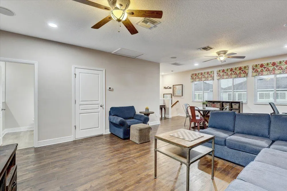 7209 MEETING HOUSE LANE Apollo Beach, FL 33572
