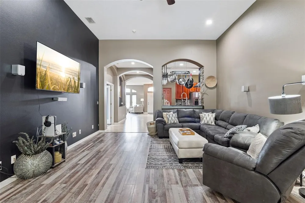 2019 GOLDEN IVY WAY Apopka, FL 32703