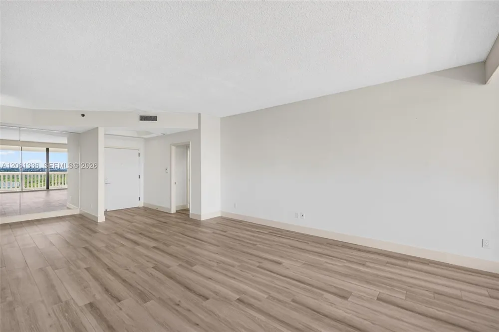 2000 Island Blvd #3008 Aventura, FL 33160