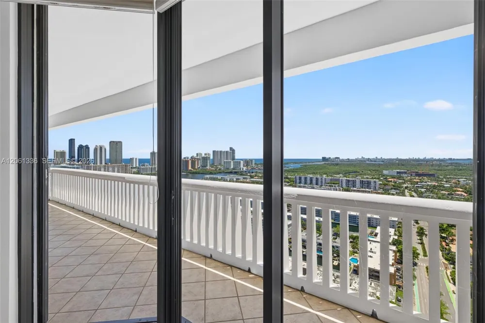 2000 Island Blvd #3008 Aventura, FL 33160