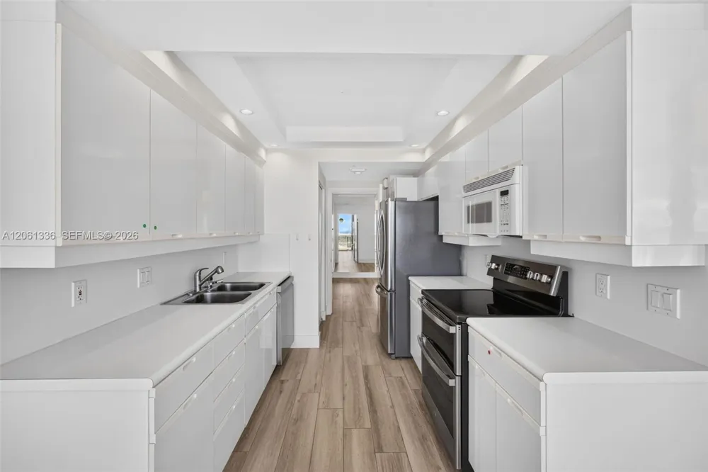 2000 Island Blvd #3008 Aventura, FL 33160