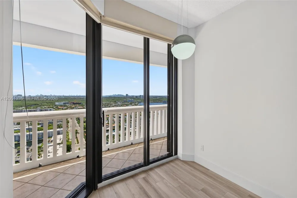 2000 Island Blvd #3008 Aventura, FL 33160