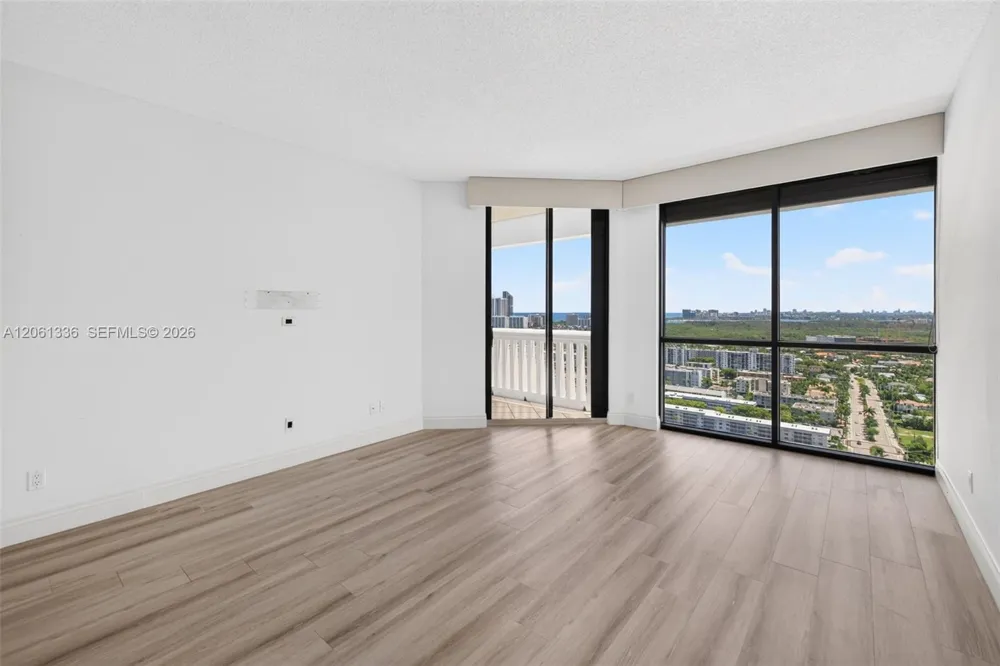 2000 Island Blvd #3008 Aventura, FL 33160