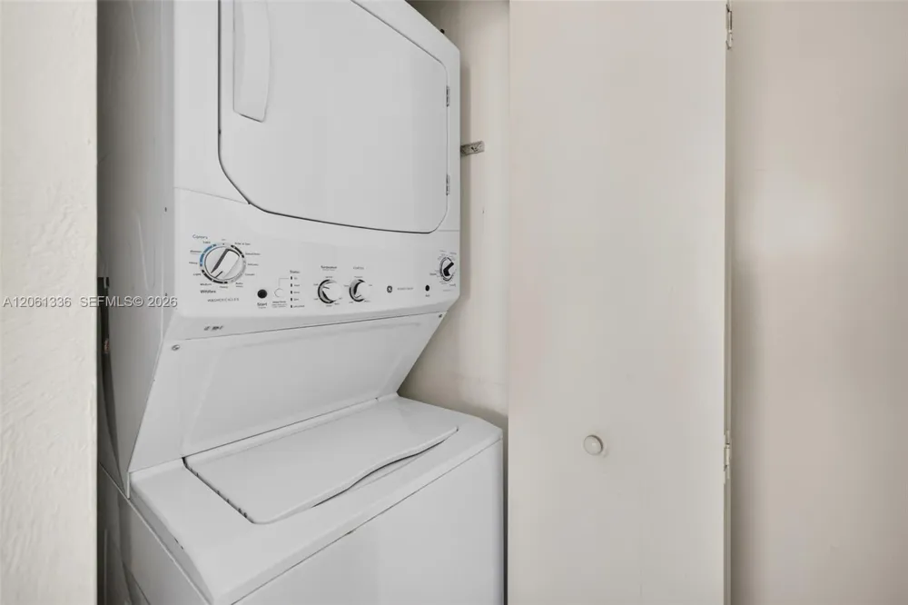 2000 Island Blvd #3008 Aventura, FL 33160