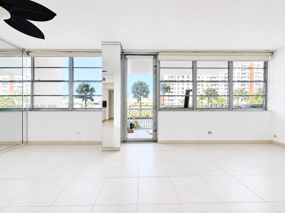 250 174th St #115 Sunny Isles Beach, FL 33160