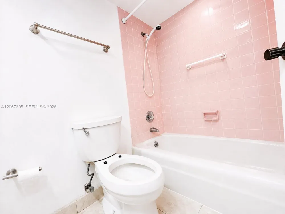 250 174th St #115 Sunny Isles Beach, FL 33160