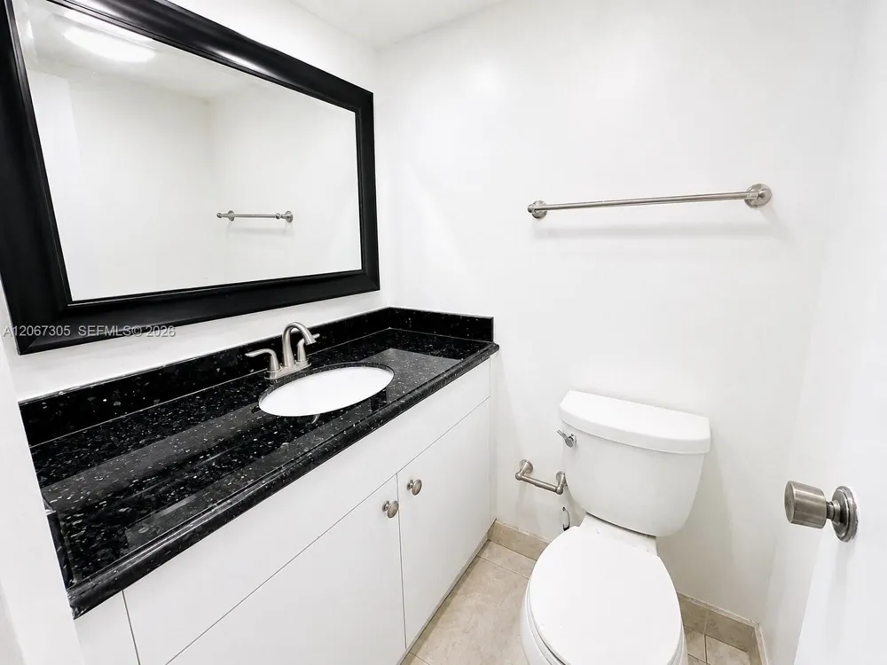 250 174th St #115 Sunny Isles Beach, FL 33160