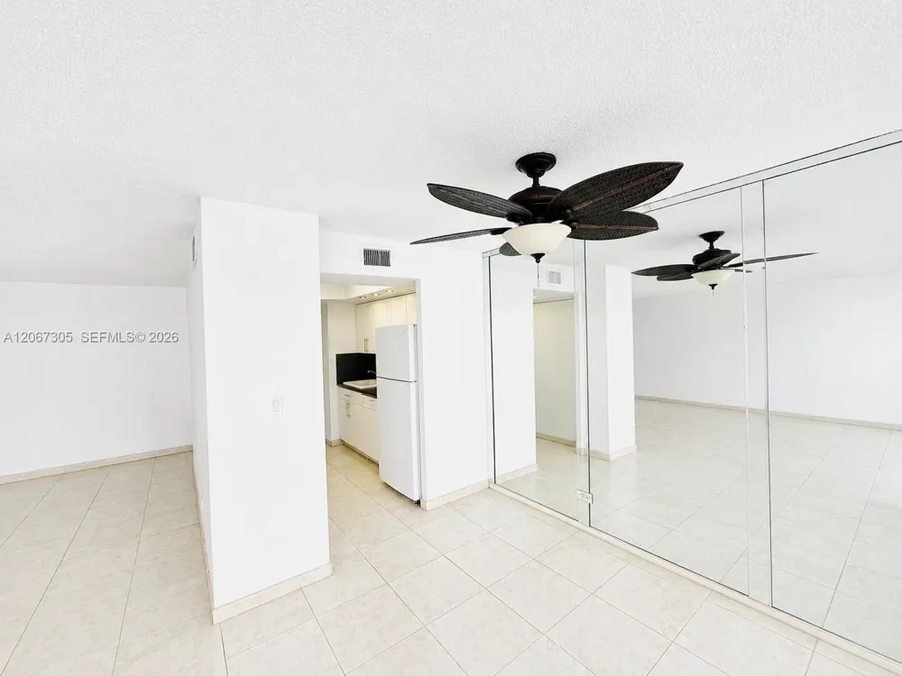 250 174th St #115 Sunny Isles Beach, FL 33160