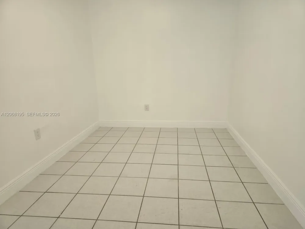 13725 NE 6th Ave #104 North Miami, FL 33161