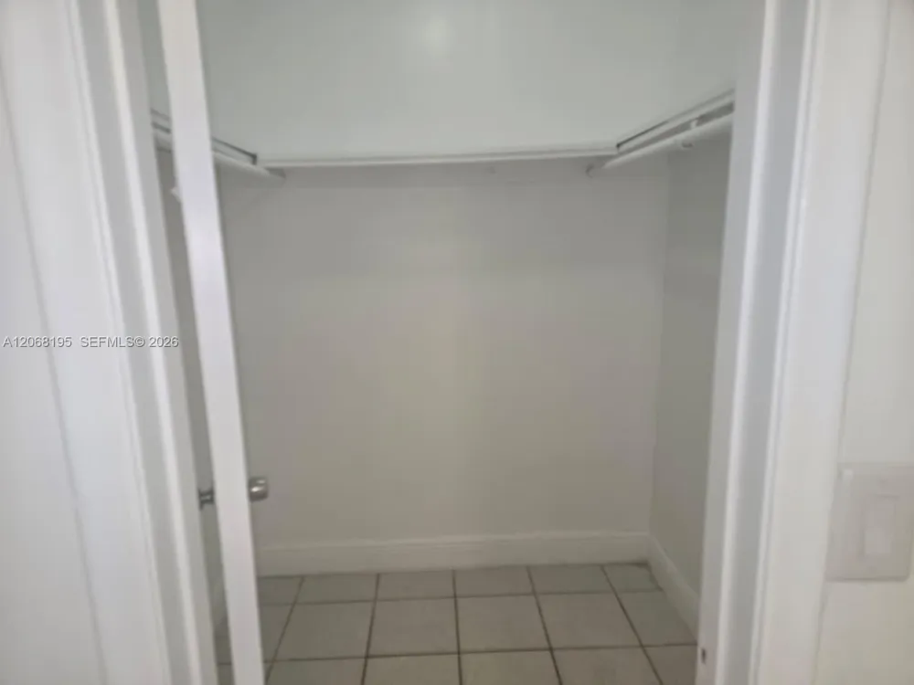 13725 NE 6th Ave #104 North Miami, FL 33161
