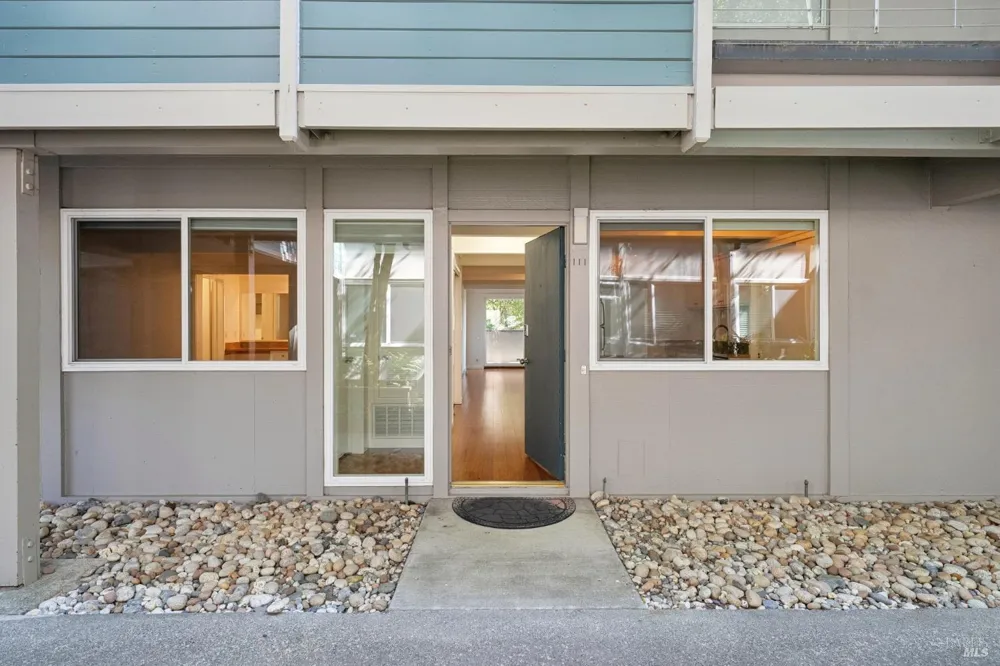 320 Via Casitas ##111 Greenbrae, CA 94904