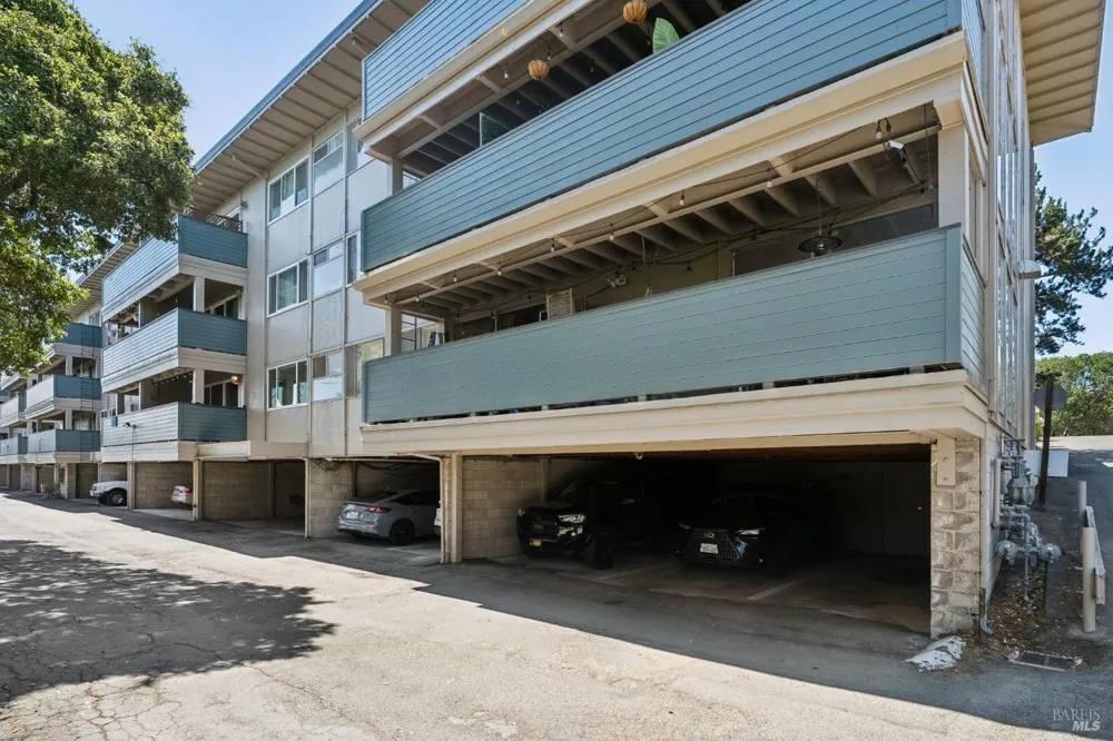 320 Via Casitas ##111 Greenbrae, CA 94904
