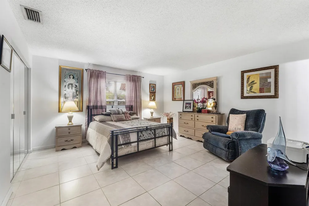 687 MARLBORO Oval #A Lake Worth, FL 33467