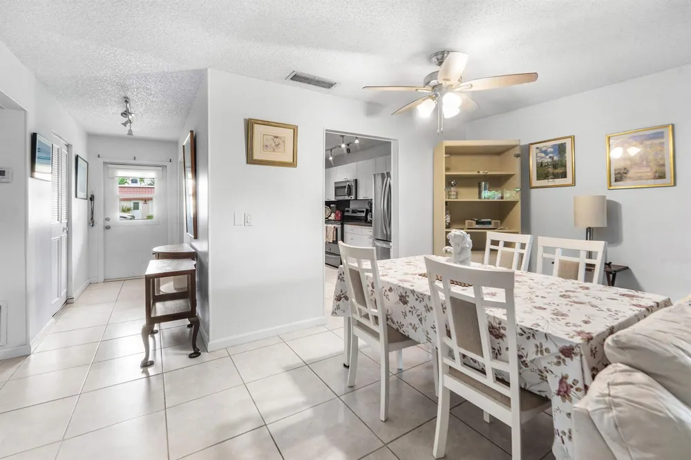 687 MARLBORO Oval #A Lake Worth, FL 33467