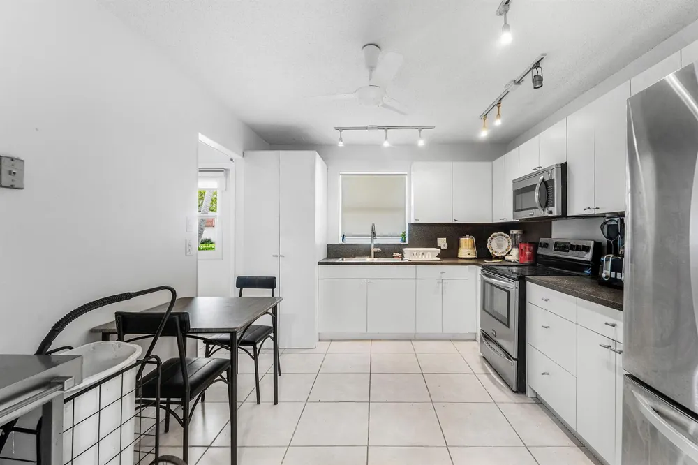 687 MARLBORO Oval #A Lake Worth, FL 33467