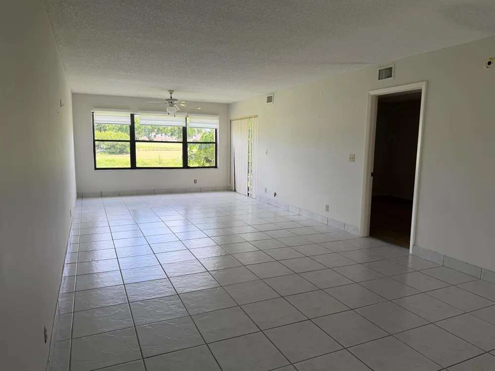 4692 Lucerne Lakes Boulevard E #106 Lake Worth, FL 33467