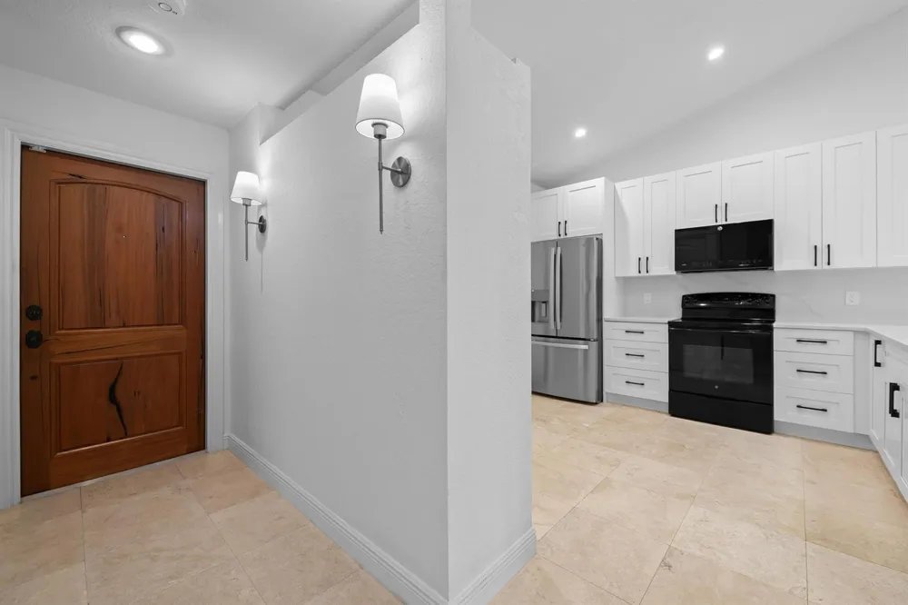 8211 NW 70th Street Tamarac, FL 33321
