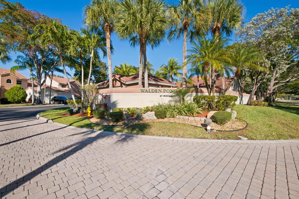 8211 NW 70th Street Tamarac, FL 33321