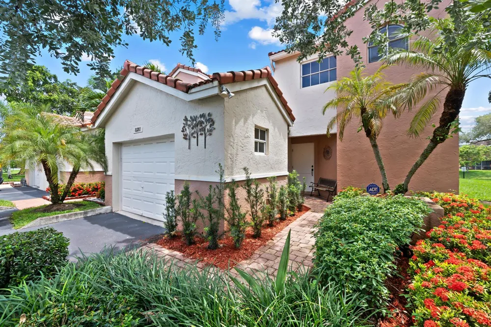 8211 NW 70th Street Tamarac, FL 33321
