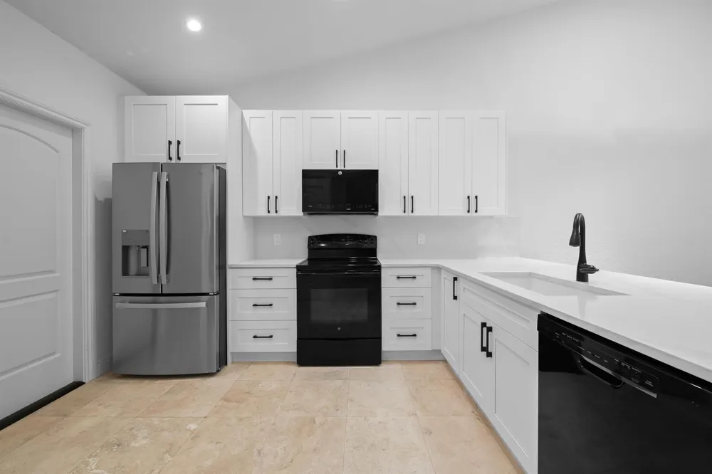 8211 NW 70th Street Tamarac, FL 33321